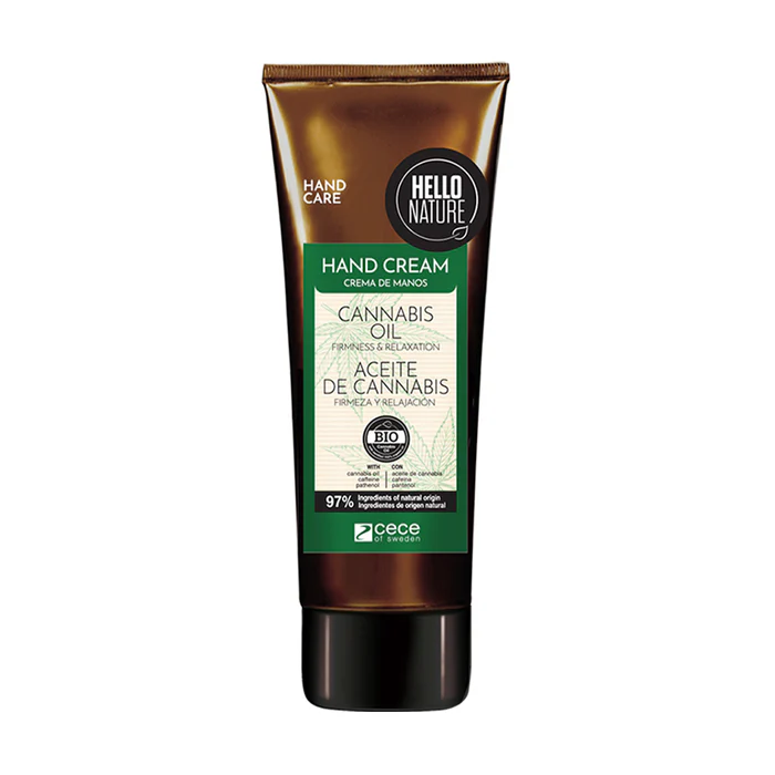 Sophiss,Sophiss Hello Nature Cannabis Oil Hand Cream, 75 ml Çətənə yağı tərkibli əl kremi,Sophiss Möhkəmlik və Fərahlıq seriyasından olan Çətənə yağı tərkibli əl kremi əlinizin dərisini daha elastik edir, ona nəmlənmə hissi verir.
Əlləriniz toxunuşda yumşaq və məxmər olur.

&nbsp;

Tərkiblərin 97%-i təbii mənşəlidir.

&nbsp;

İstifadə qaydası:
Əllərə az miqdarda tətbiq edin və məhsul tamamilə udulana qədər masaj edin...